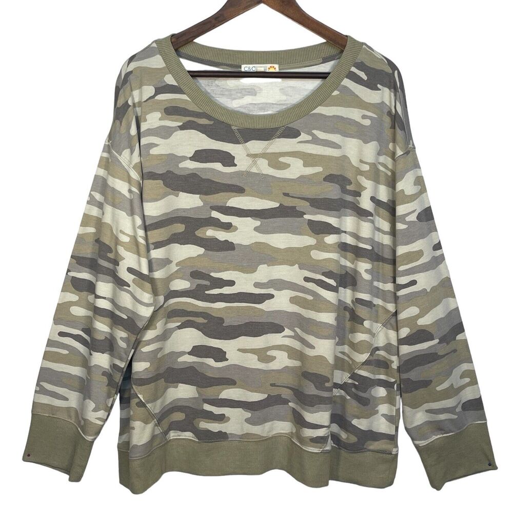 C&C California Pullover Sweater Women Size 2X‎ Camouflage Crew Neck Stretch